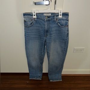 Abercrombie The Mom Jeans